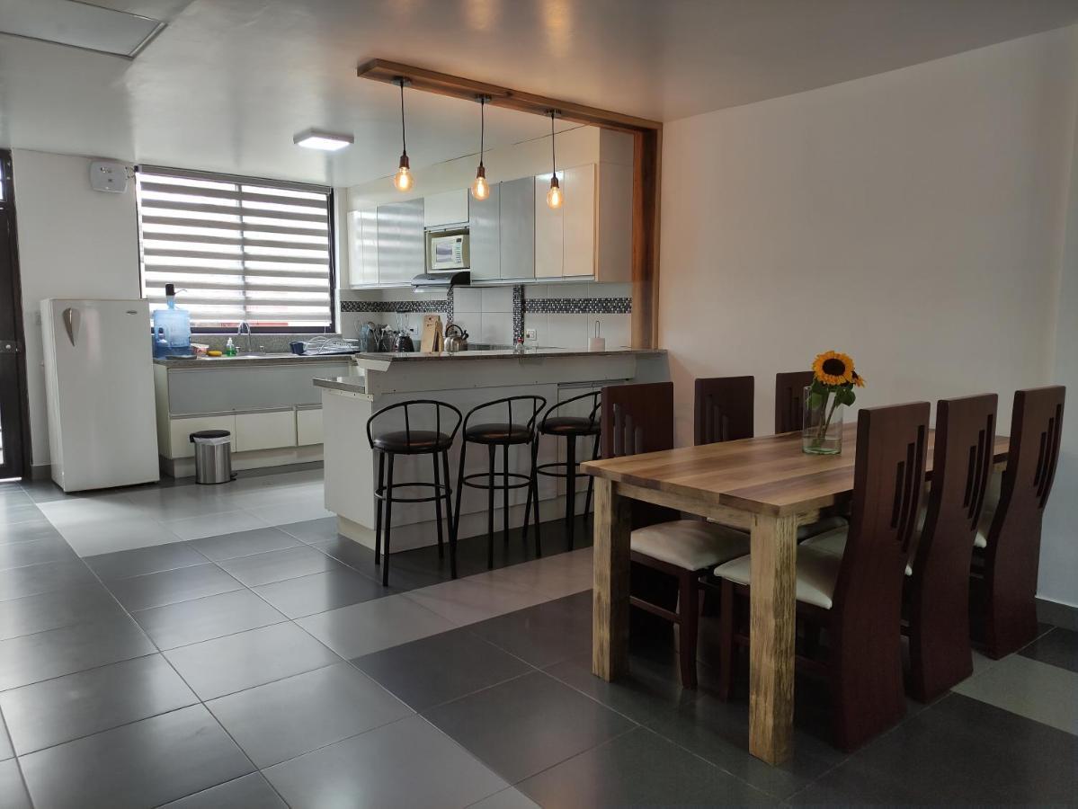 Elegante Apartamento Con Vistas Al Volcan Tungurahua Baños Exterior foto