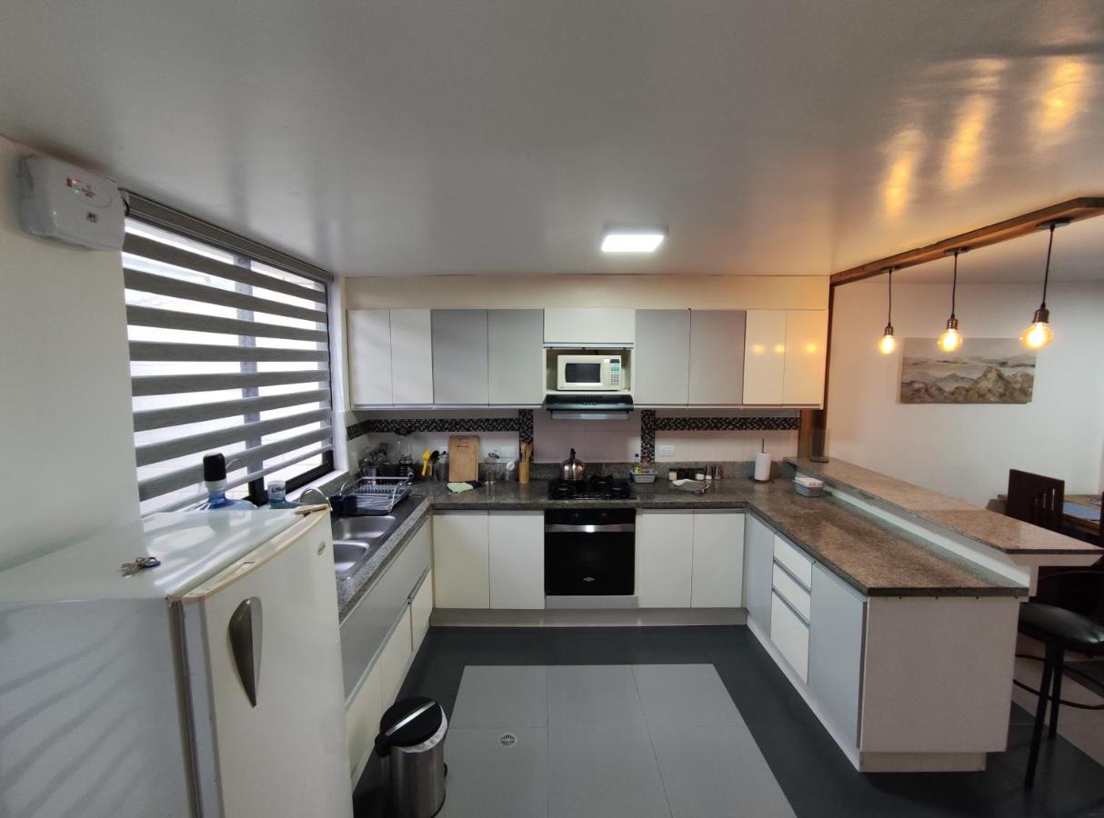 Elegante Apartamento Con Vistas Al Volcan Tungurahua Baños Exterior foto