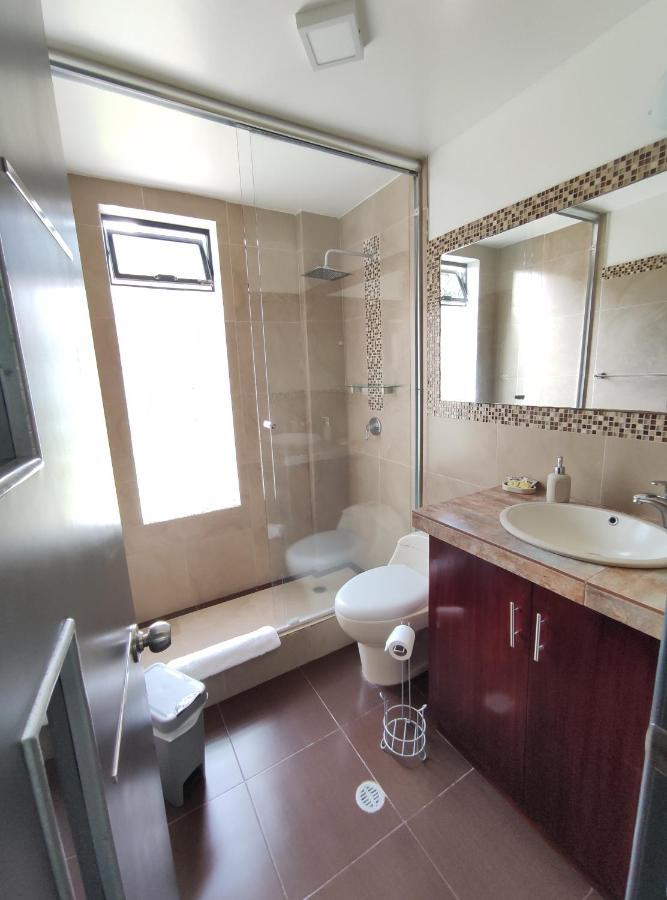 Elegante Apartamento Con Vistas Al Volcan Tungurahua Baños Exterior foto