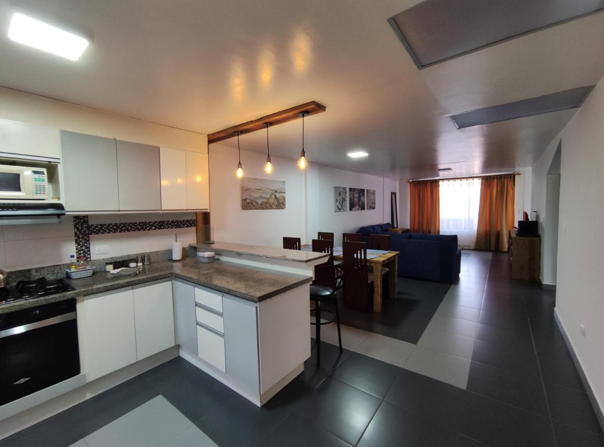 Elegante Apartamento Con Vistas Al Volcan Tungurahua Baños Exterior foto